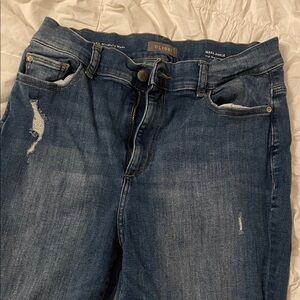 DL1961 Mara Women's straight cut Distressed Blue Ankle Jeans